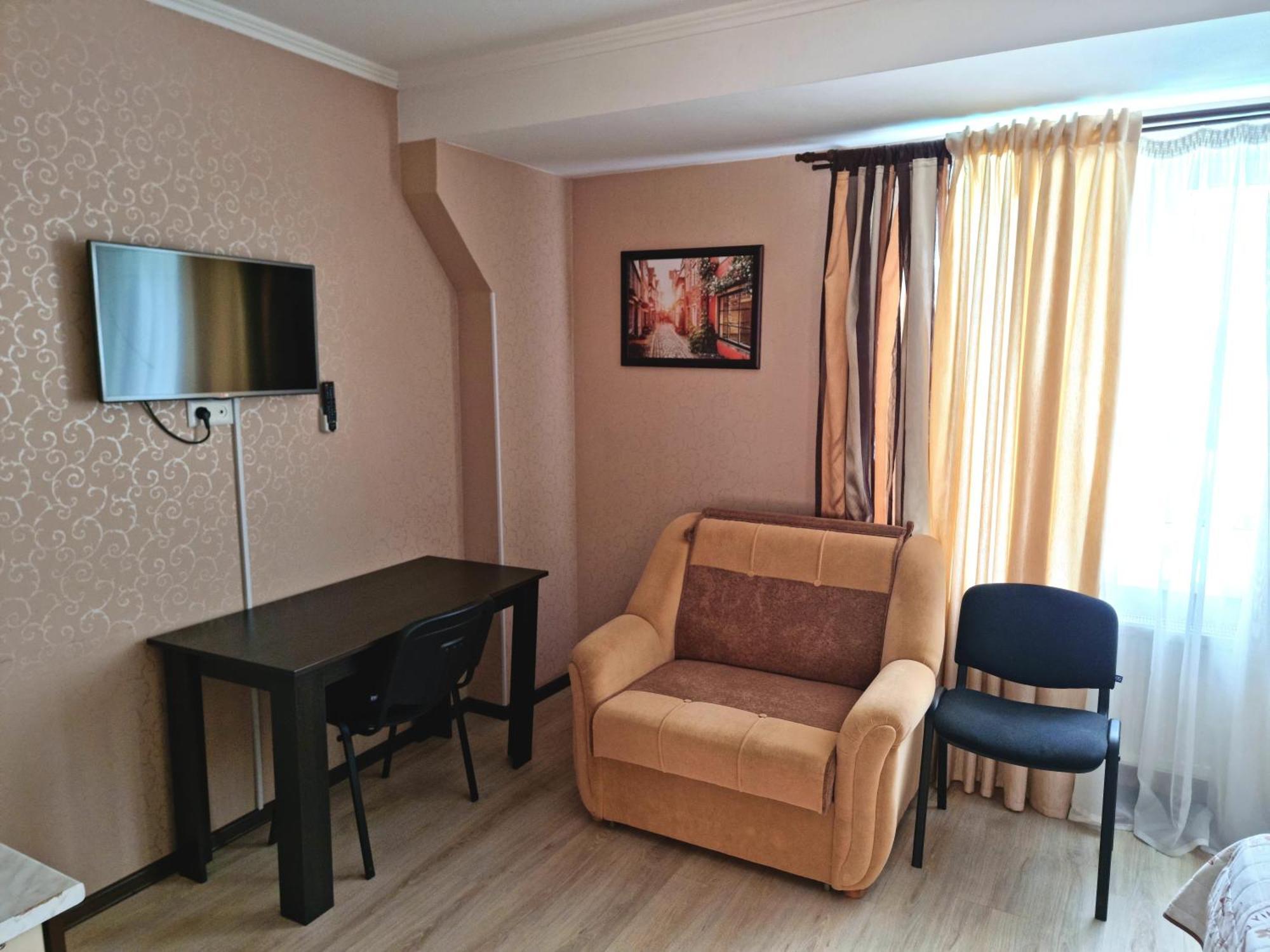 Lolo'S Bliss Hotel Chişinau Exteriör bild