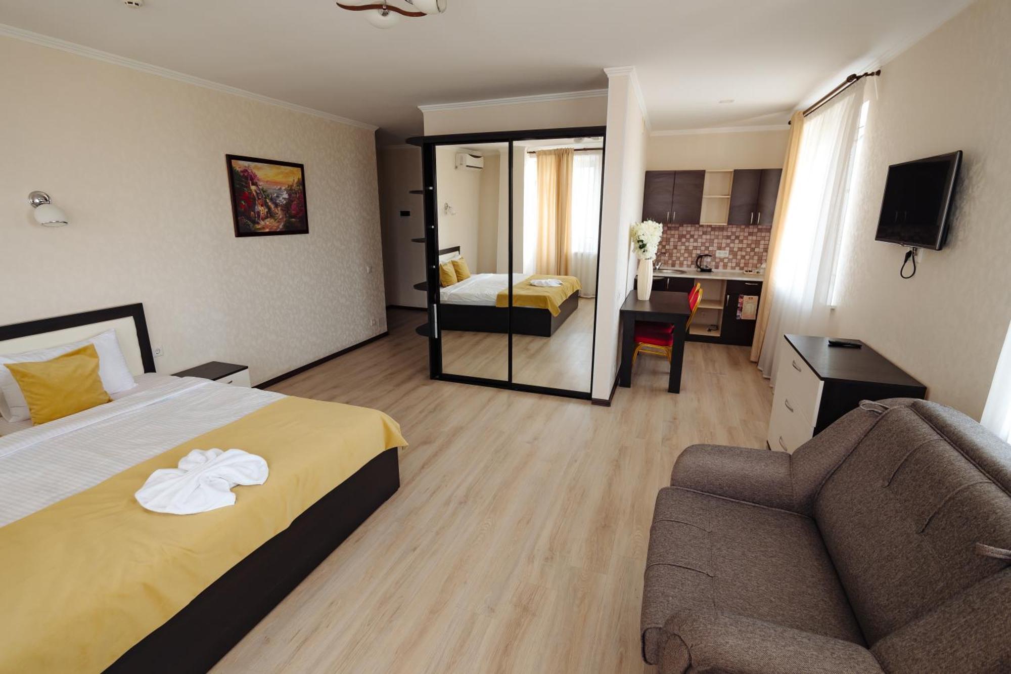 Lolo'S Bliss Hotel Chişinau Exteriör bild